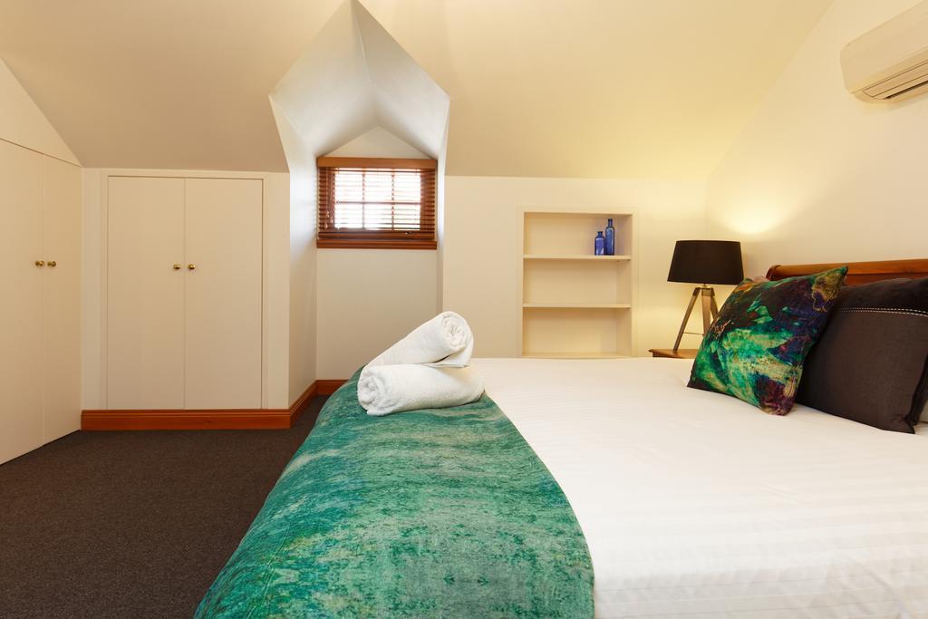 54 On Bank Hotel Port Fairy Exterior photo